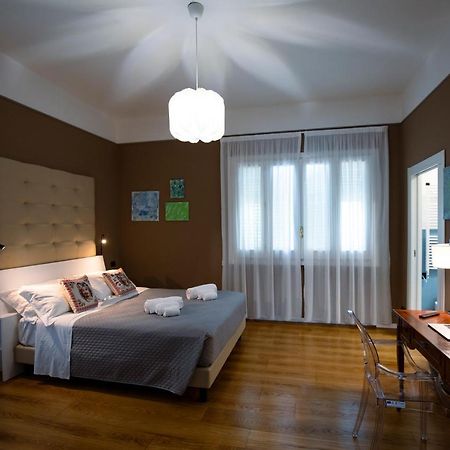 มอนเดลโล พาเลซ โฮเทล Hotel ภายนอก รูปภาพ