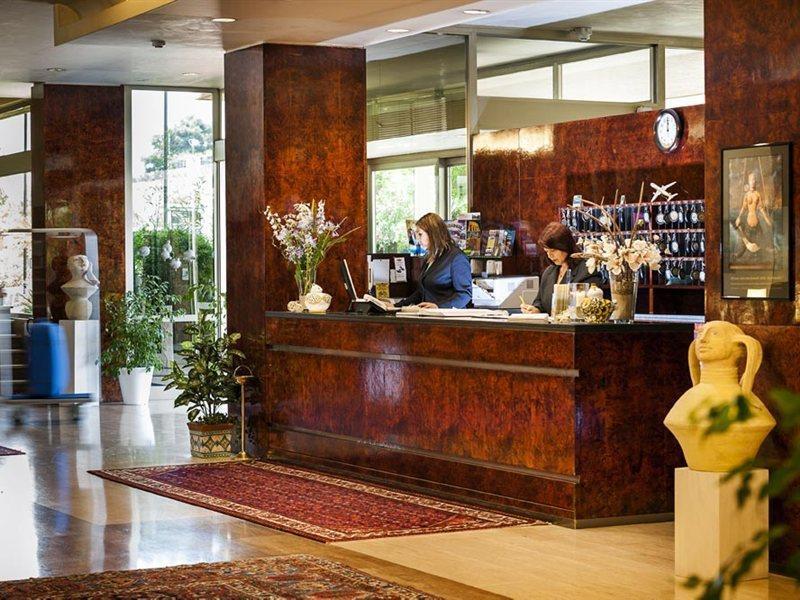 มอนเดลโล พาเลซ โฮเทล Hotel ภายนอก รูปภาพ